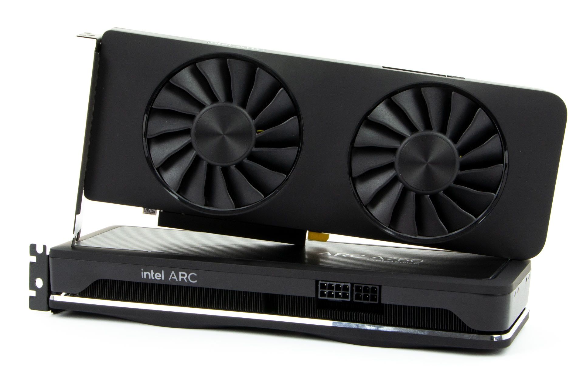 Intel ARC A750 Limitet Edition - podobieństwo z ARC A770