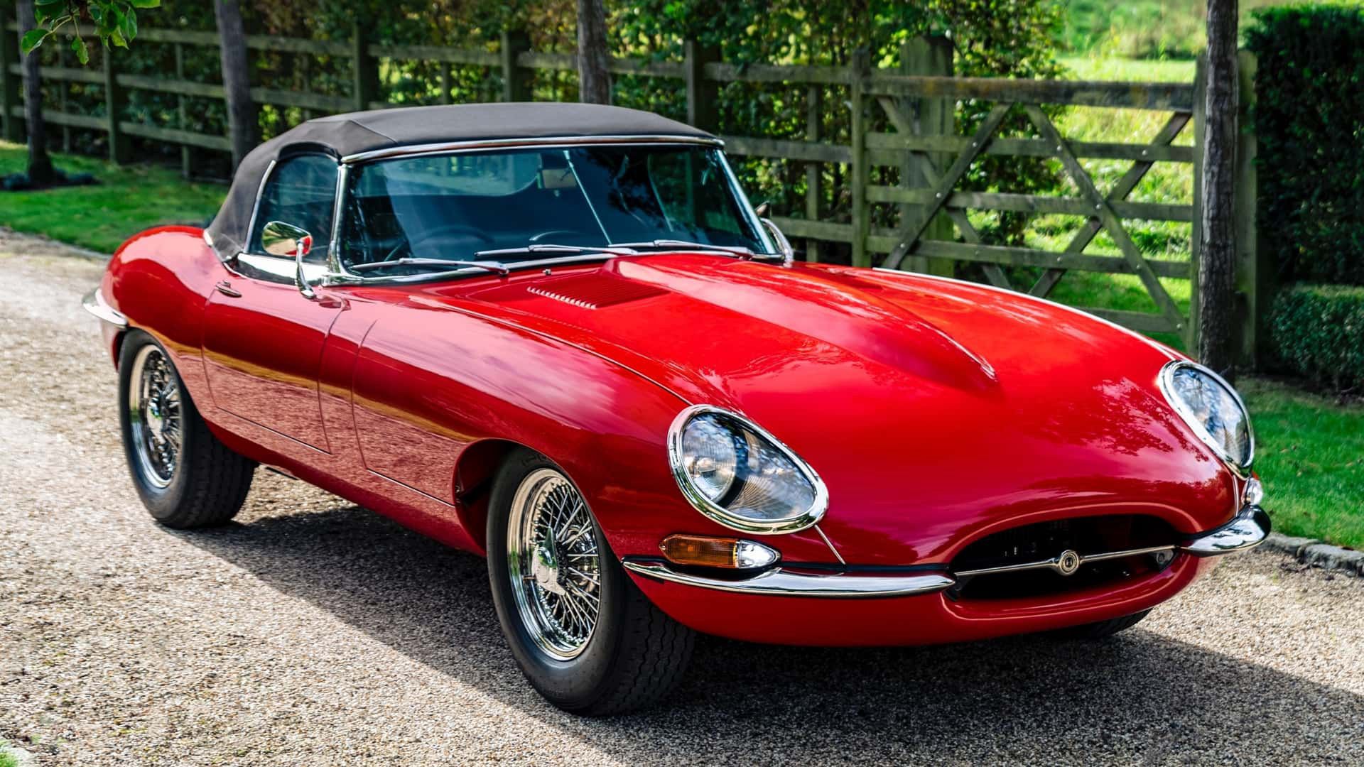 Jaguar E-Type Series 1 Roadster By Helm