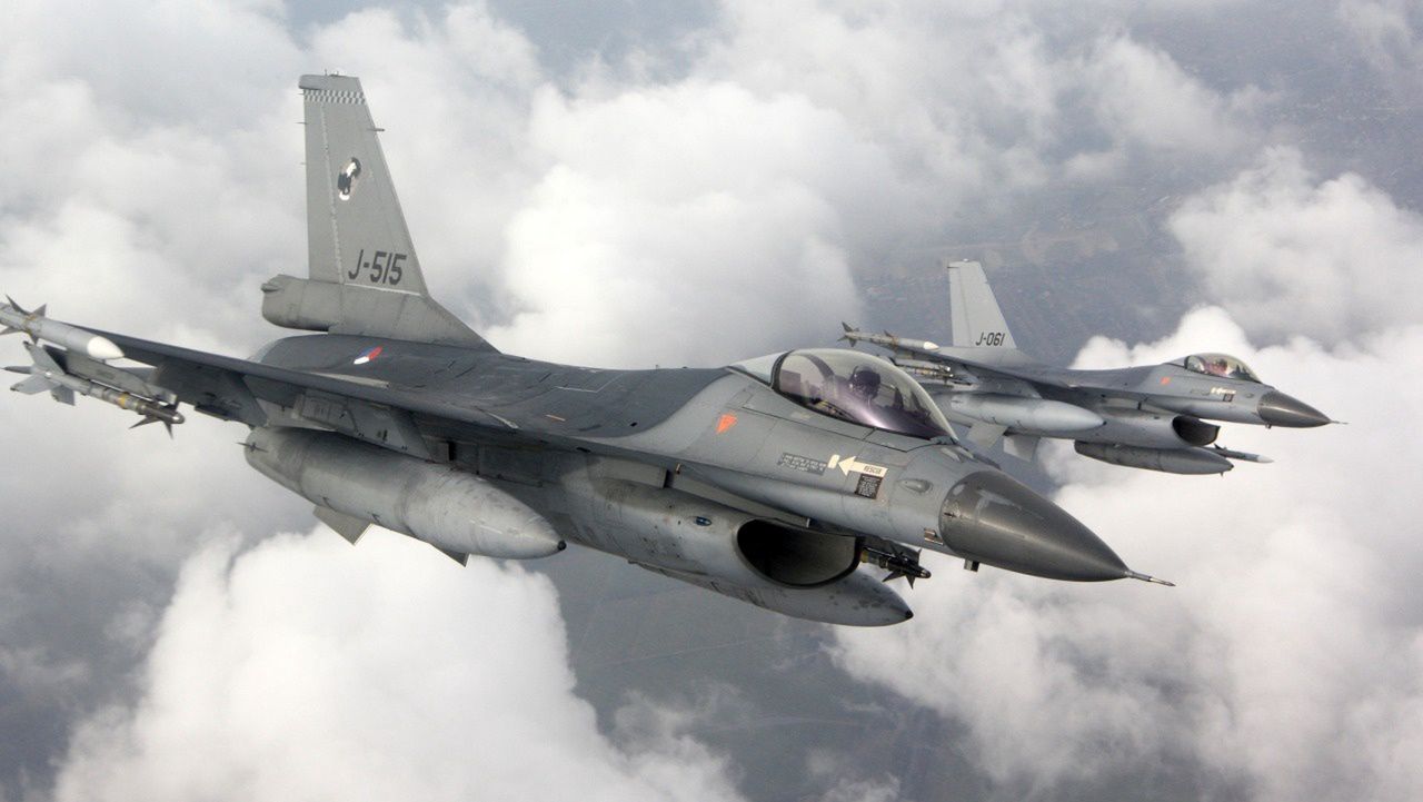 Dutch F-16 aircraft