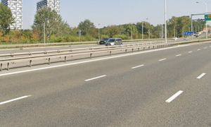 Niebezpieczna jazda pod prąd w Warszawie. "Zauważyłem światła"