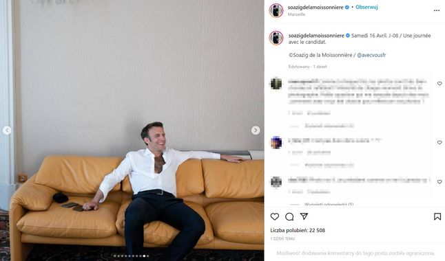 Wyluzowany Emmanuel Macron zapozował do zdjęcia 