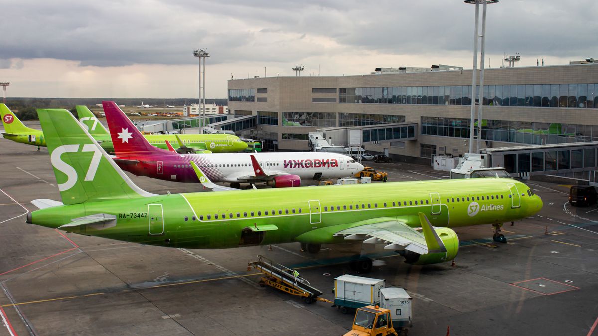 MOSCOW, RUSSIA - 2022/09/23: Aircraft from S7 Airlines and Izhavia Airlines are seen at the Domodedovo airport in Moscow. (Photo by Vlad Karkov/SOPA Images/LightRocket via Getty Images)