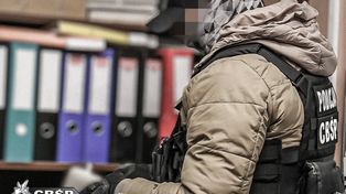 Toruń: CBŚP i Urząd Celno-Skarbowy zatrzymali 13 osób za wyłudzanie