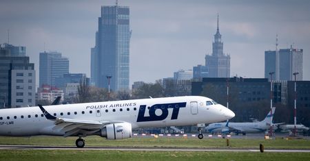 Kolejna pomoc publiczna dla LOT-u? Były prezes: linie lotnicze ponoszą konsekwencje nie swoich decyzji