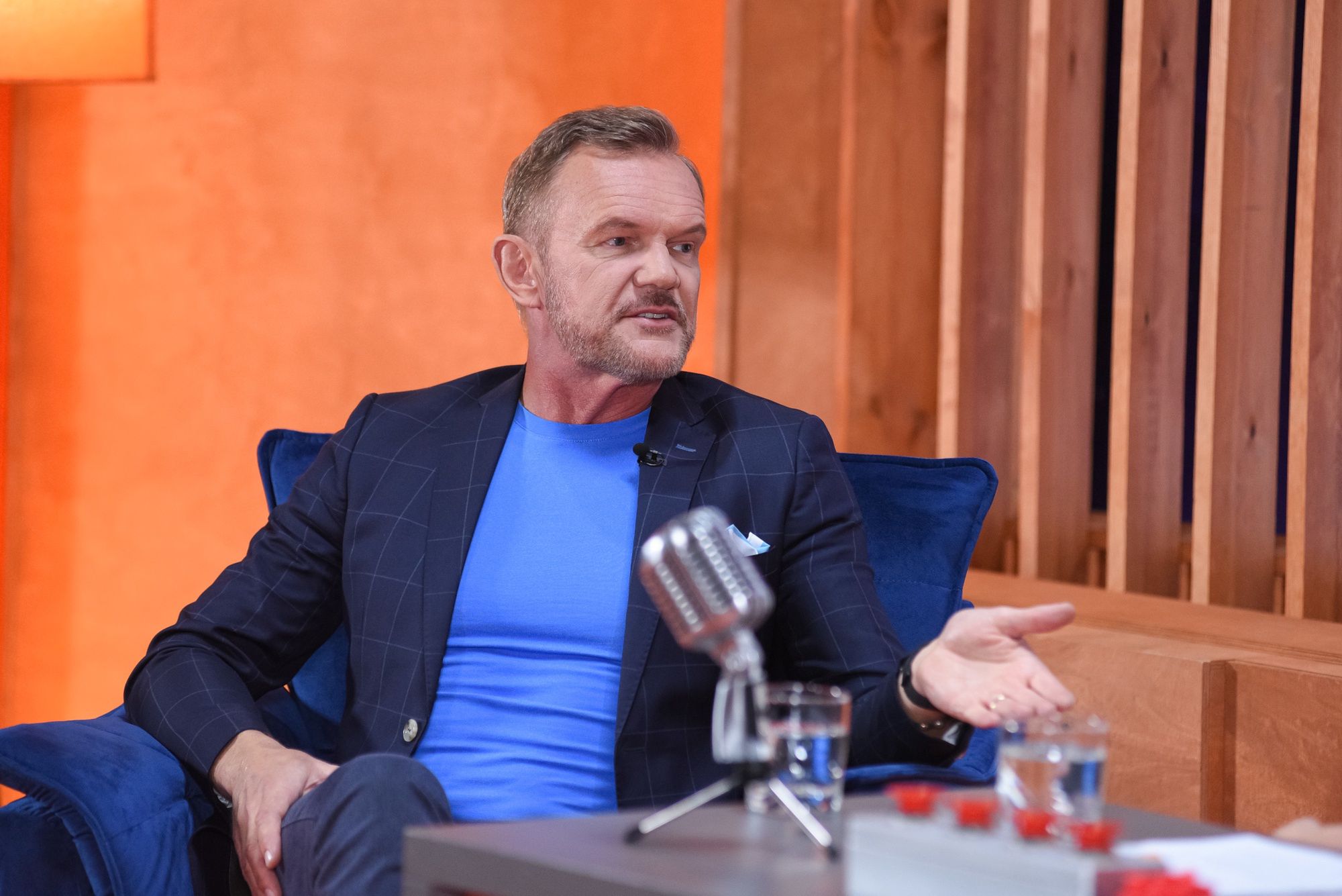 Cezary Pazura opowiada o podglądaniu mamy i koleżanek