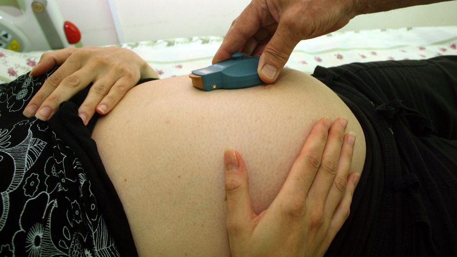 Kobieta w ciąży (zdjęcie ilustracyjne)