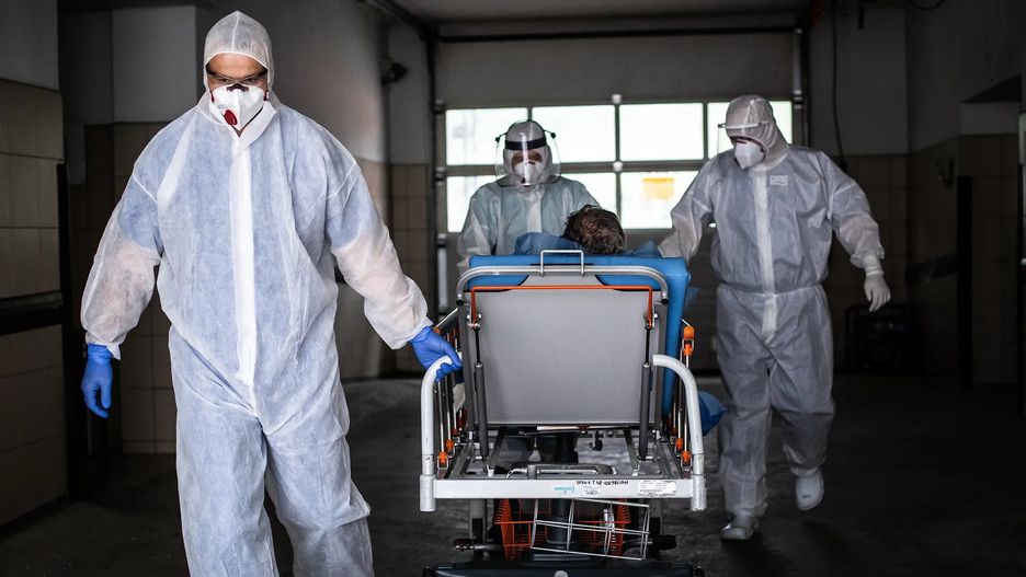 Trzecia fala epidemii wywoła dodatkowe kilkadziesiąt tysięcy zgonów