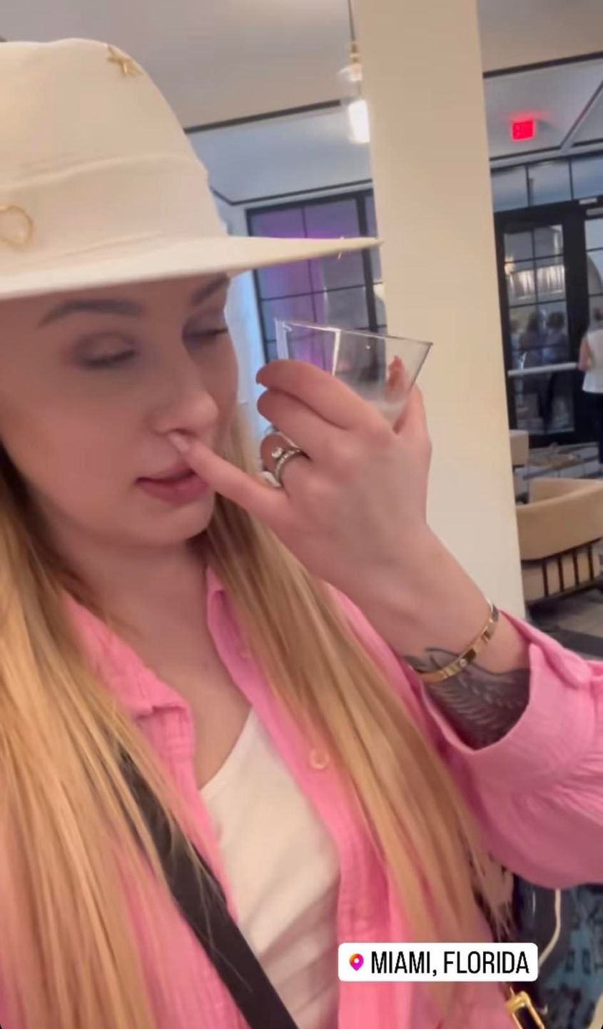 Andziaks płacze przy filmie w podróży do Miami