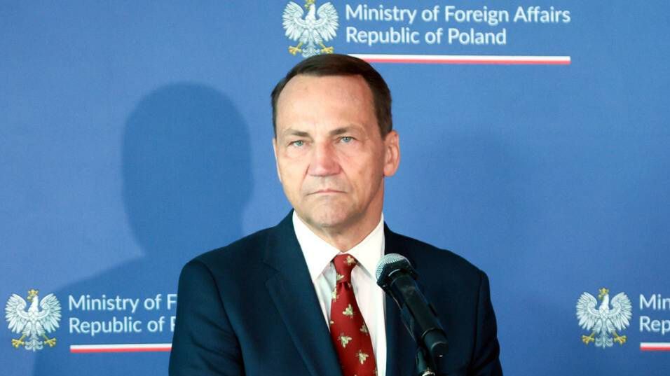 Szef MSZ Radosław Sikorski
