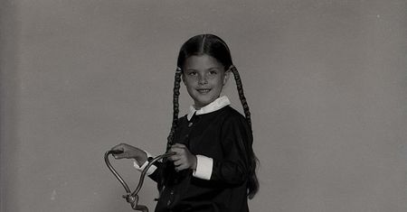 Grała Wednesday Addams w popularnym serialu. Aktorka zmarła po ciężkim udarze