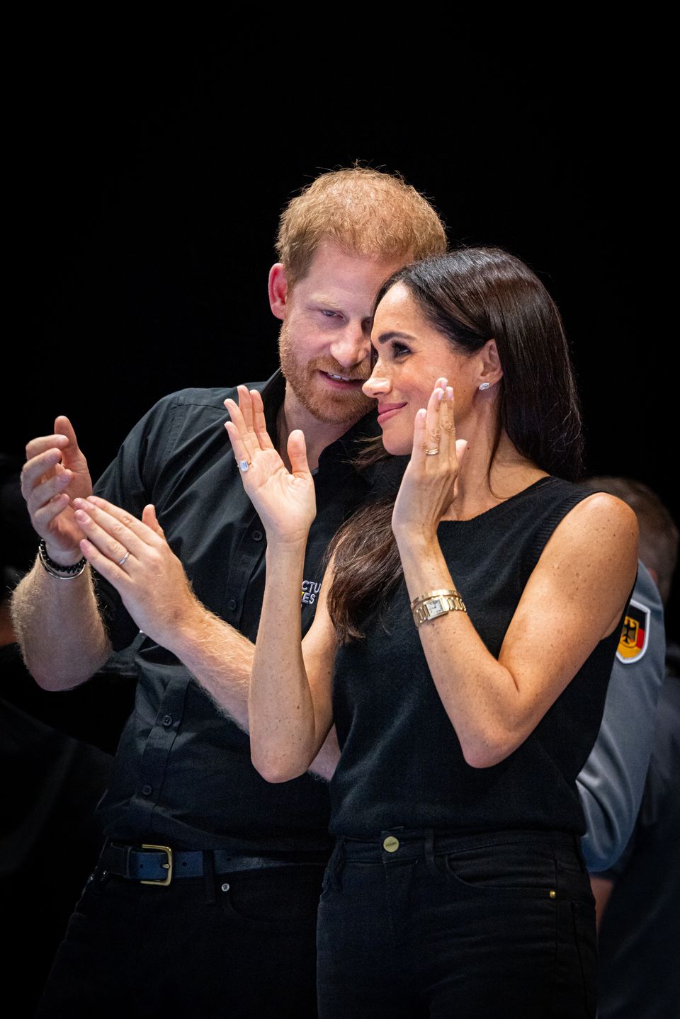 Książę Harry i Meghan Markle na meczu koszykówki