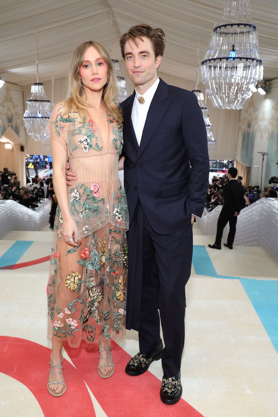 Suki Waterhouse, Robert Pattinson 