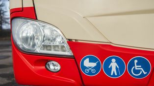 Katowice: Wracają autobusowe połączenia przesiadkowe. Przejście pod wiaduktem przy ul. Kłodnickiej znów otwarte