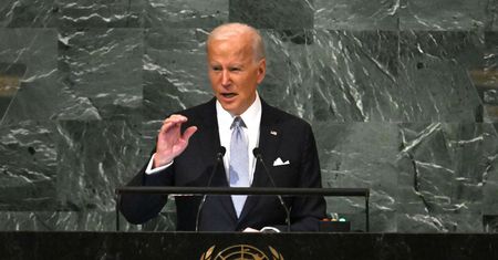Biden odpowiada na groźby Putina. "Świat powinien widzieć"