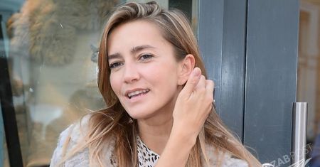 Szczęśliwa Kamilla Baar w jesienno-zimowej stylizacji