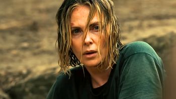 Myślała, że jest zupełnie sama. Ktoś śledził każdy jej krok