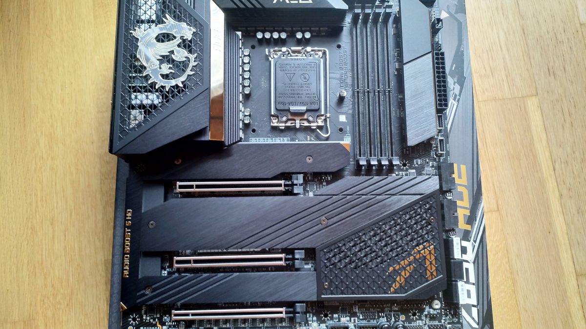 Płyta główna MSI MEG Z690 ACE.