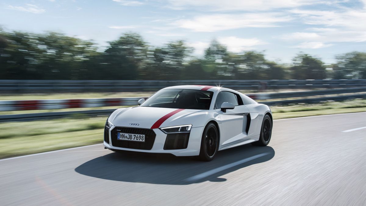 W 2017 roku Audi pokazało R8 z napędem na tył. Wkrótce ma dołączyć wersja napędzana silnikiem V6.