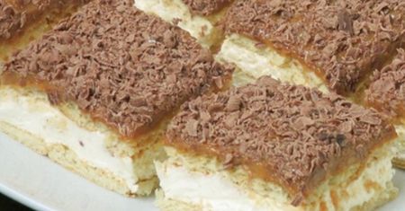 Ciasto krówka bez pieczenia. Błyskawiczny deser gotowy w 10 minut