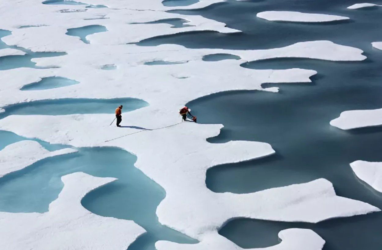 Siła chłodzenia lodu morskiego maleje szybciej niż jego powierzchnia