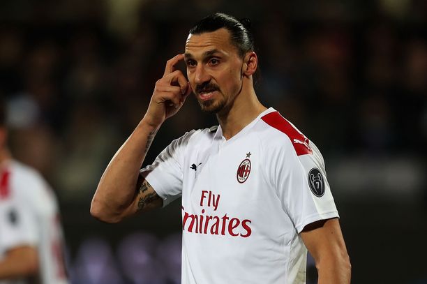 FLORENCE, ITALY - FEBRUARY 22: Zlatan Ibrahimovic of AC Milan reacts during the Serie A match between ACF Fiorentina and  AC Milan at Stadio Artemio Franchi on February 22, 2020 in Florence, Italy.  (Photo by Gabriele Maltinti/Getty Images)