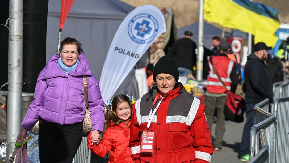 Polacy od pierwszego dnia inwazji aktywnie pomagają Ukrainie