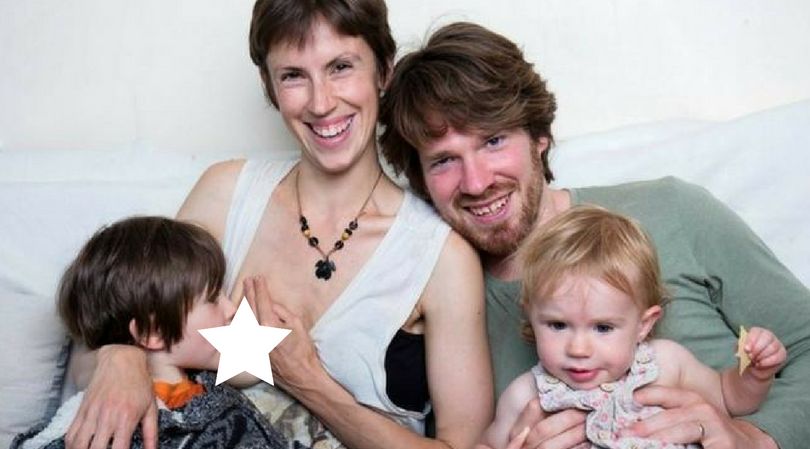 6-latek karmiony piersią, brak szkoły i nieodcięta pępowina. W tej rodzinie nie ma żadnych zasad!