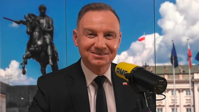 Andrzej Duda reaguje na pytanie, czy zamykane są dla niego sklepy: "Jest to dość widowiskowe"