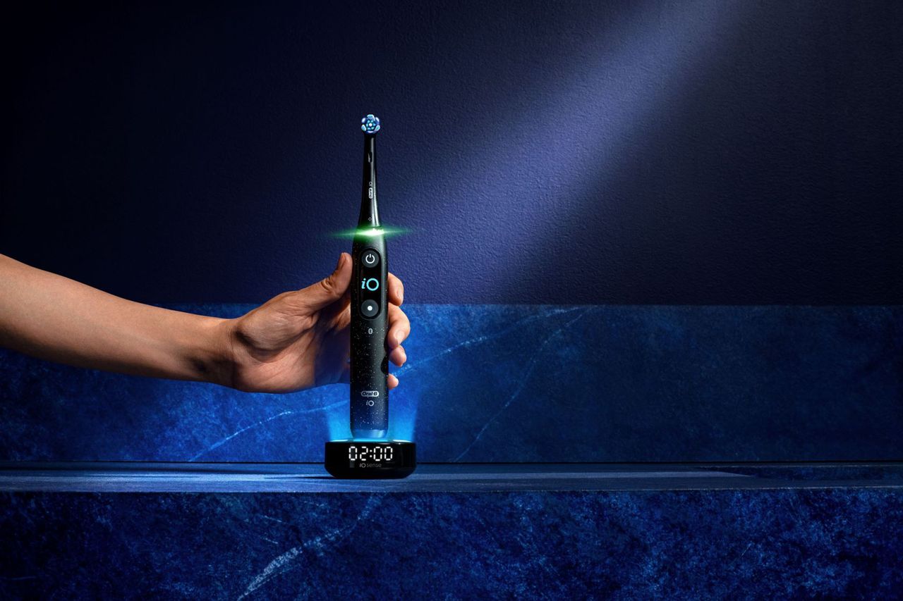 Polacy za choroby przyzębia płacą miliardy, a wciąż zaniedbują higienę jamy ustnej.