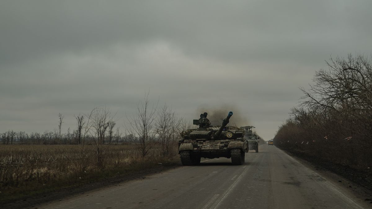 POKROVSK, UKRAINE - DECEMBER 26: The tank drives down the road on December 26, 2024 in Pokrovsk, Ukraine. In July 2024, Russia renewed efforts to reach and capture Pokrovsk in a new offensive. Residents of Pokrovsk are living without electricity, gas and water supply. Medical institutions and social facilities have been evacuated in the city, bank branches, gas stations, pharmacies and most stores have been closed. The front line is approaching the city, which is why the population is being evacuated. (Photo by Yevhenii Vasyliev/Global Images Ukraine via Getty Images)
