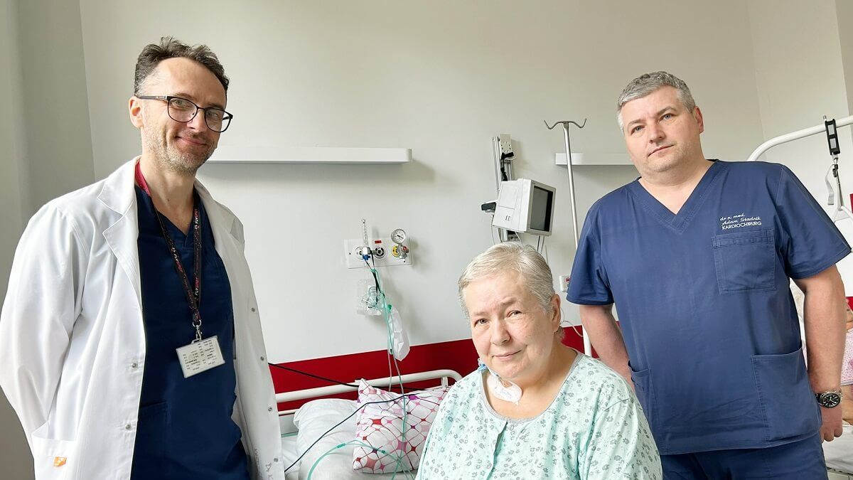 Pacjentka i operatorzy