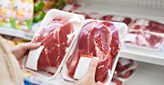 Tak szybko sprawdzisz, czy mięso na pewno jest świeże. Wystarczy nacisnąć placem