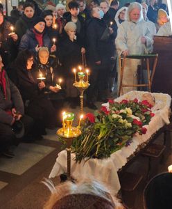 "Nie bałeś się". Pokazali ciało Nawalnego