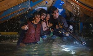 "Ostatni dom" podbija Netfliksa. Widzowie nie słuchają krytyków