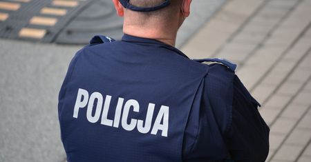 Kolejna ofiara metody "na policjanta". Ksiądz z Częstochowy oszukany na 600 tys. zł.
