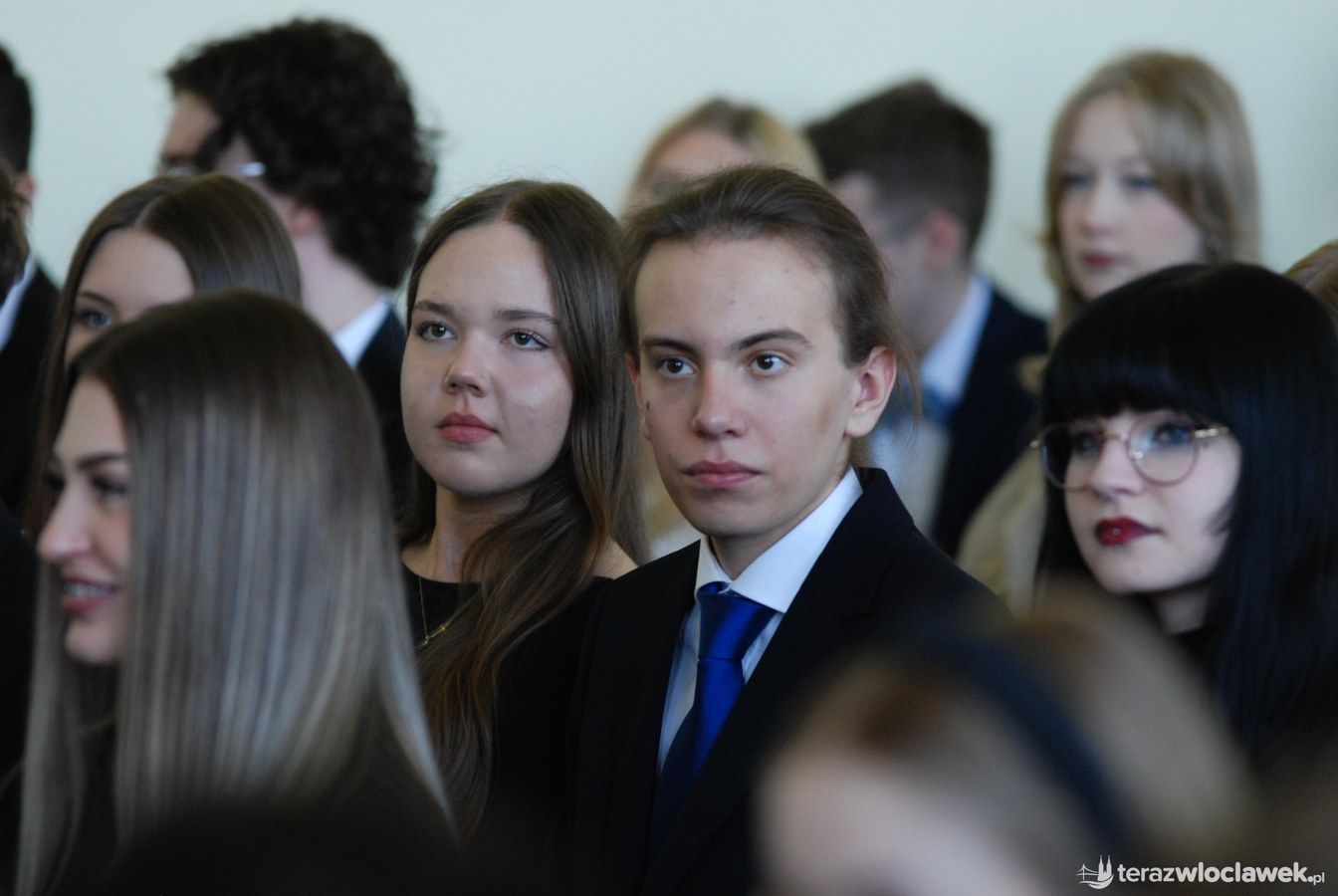 zakończenie roku maturzystów w III LO we Włocławku