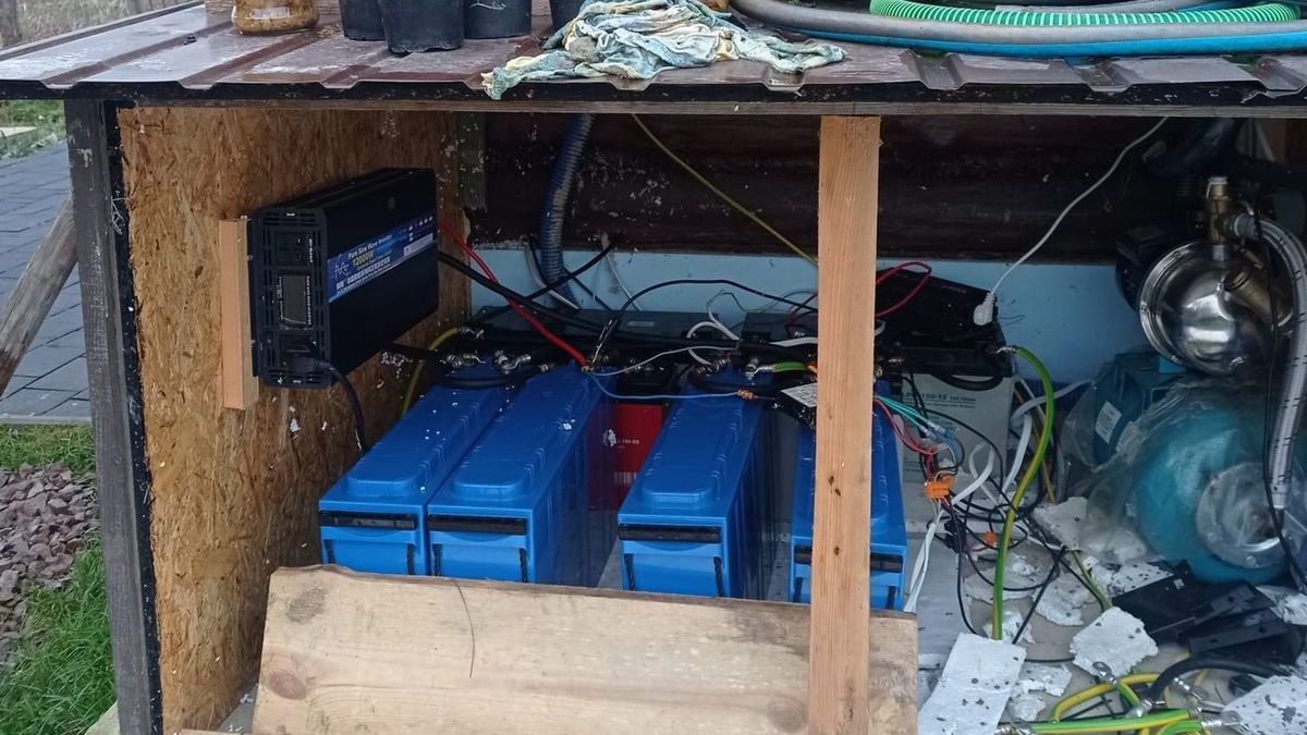 38-latek zbudował elektrownię ze skradzionych akumulatorów