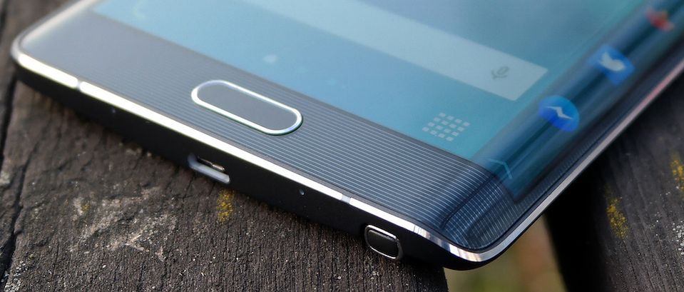 Samsung Galaxy Note Edge, czyli początek mody na zakrzywione ekrany [Podróż w czasie]