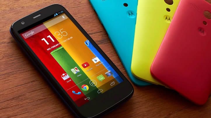 Motorola Moto E - kompaktowy i bardzo cienki, a do tego tani 1