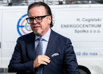 Barwny życiorys ministra. Jest po dodatkowej weryfikacji ABW