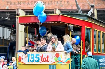 Toruńska zajezdnia tramwajowa przyciągnęła całe rodziny [fotorelacja]
