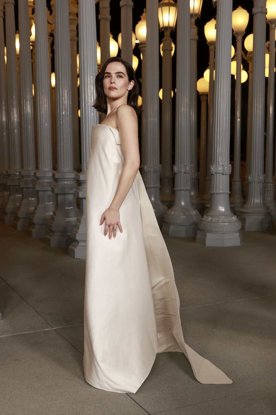  Zoey Deutch 