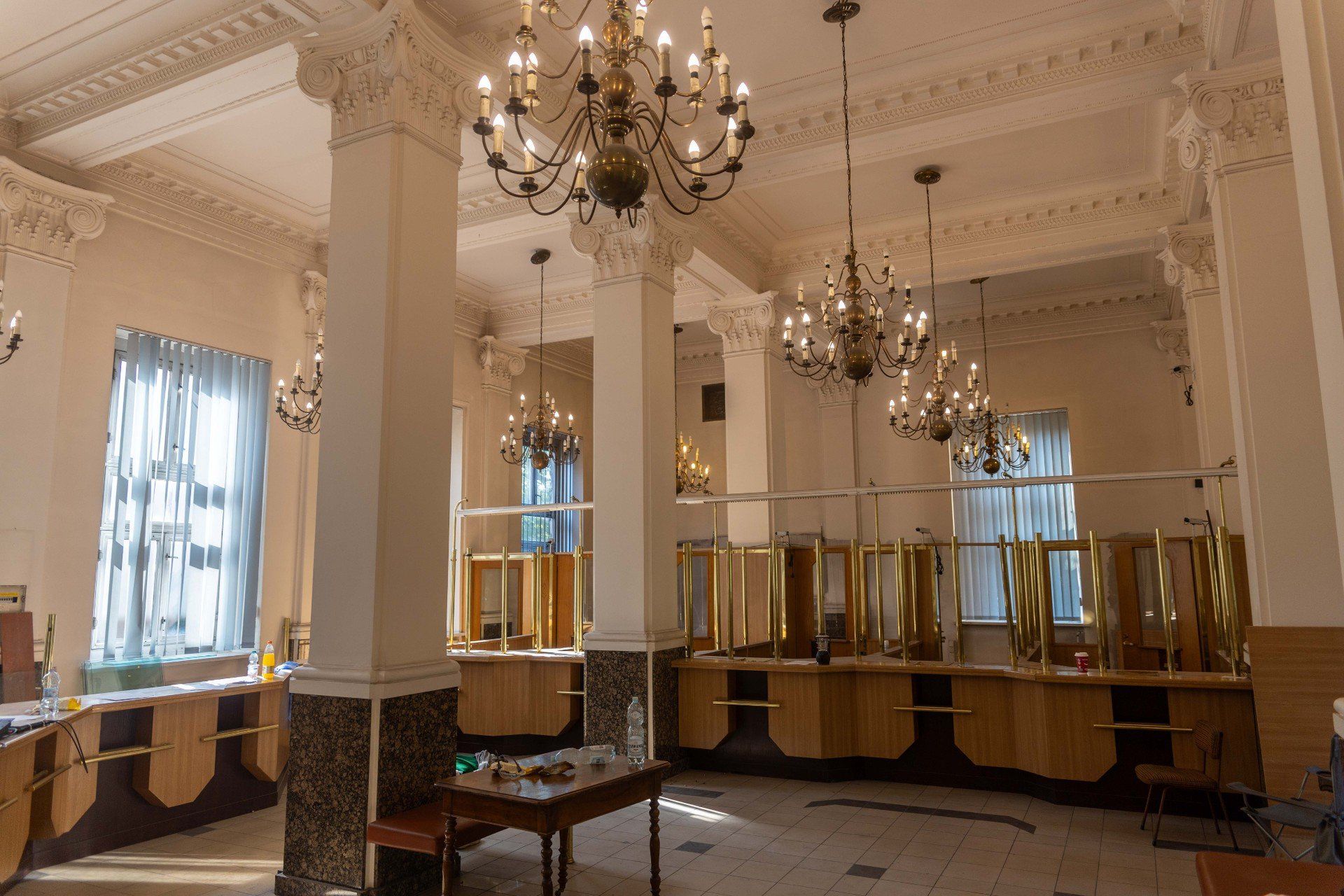 Artyści tworzący nieinstytucjonalny Teatr Anatomia prowadzą właśnie remont wnętrz gmachu, w którym przed lat w Chorzowie działał bank. Wkrótce to dobrze znane wśród chorzowian i chorzowianek miejscem stanie się przestrzenią dla wielu, różnorodnych inicjatyw twórczych
