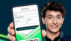 Anna Smołowik, Wojciech Mecwaldowski i Filip Orliński sprawdzają, czy są w zasięgu Światłowodu Plusa