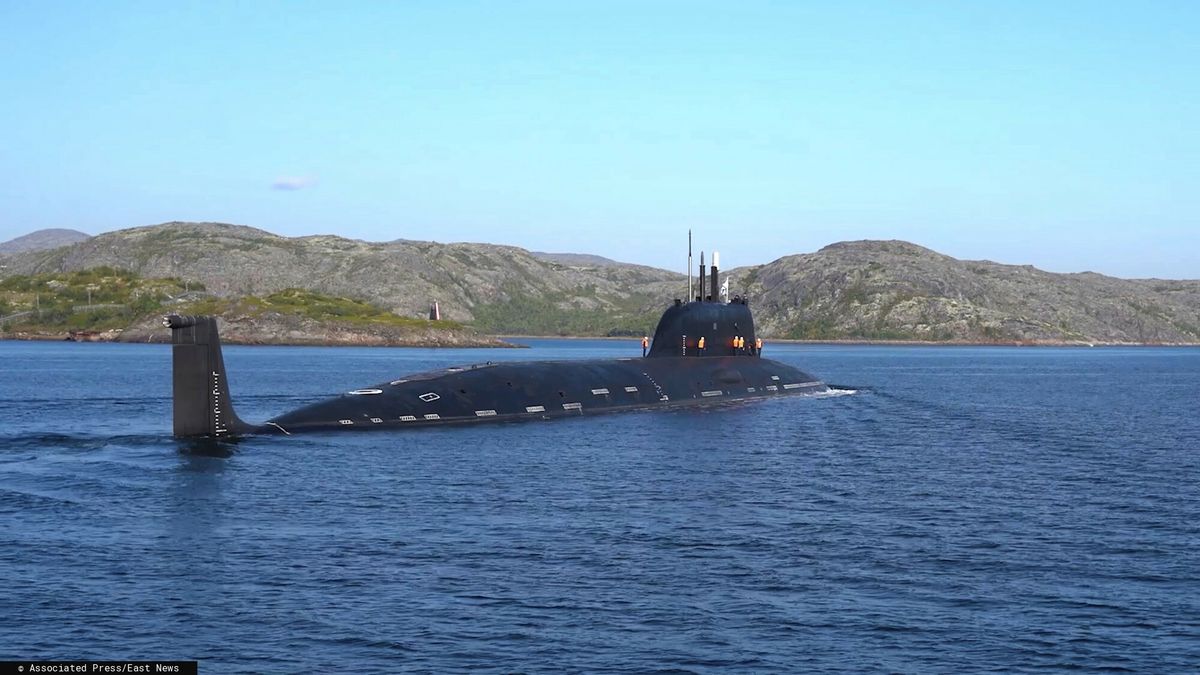 Rosyjsko-bia?oruskie ?wiczenia wojskowe Zapad-2025
In this photo taken from video distributed by Russian Defense Ministry Press Service on Friday, Sept. 12, 2025, A Russian nuclear submarine sets out to sea during joint military drills held by Russia and Belarus. (Russian Defense Ministry Press Service via AP)