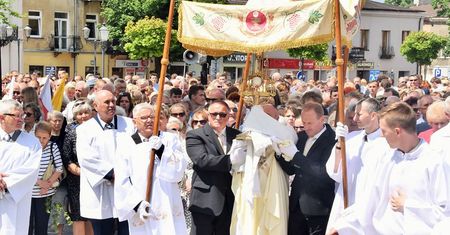 Czy piątek jest dniem wolnym od pracy? Czy 9.06 trzeba iść do pracy?