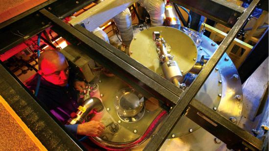 Jak krzyczy magnes 2 miliony razy silniejszy od ziemskiego pola magnetycznego? [wideo] 1