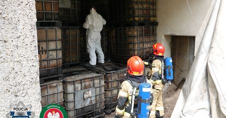 Toksyczny ślad mafii śmieciowej – kolejne składowiska odpadów niebezpiecznych odkryte w trzech województwach