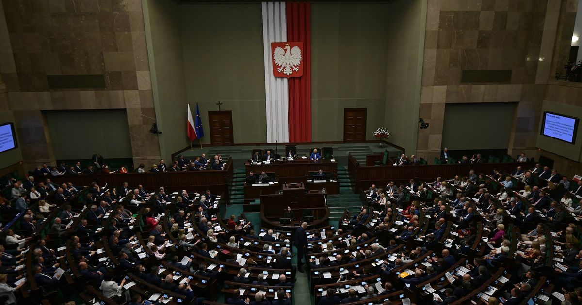 PiS Złożył Projekt Zmian W Kodeksie Wyborczym - WP Wiadomości