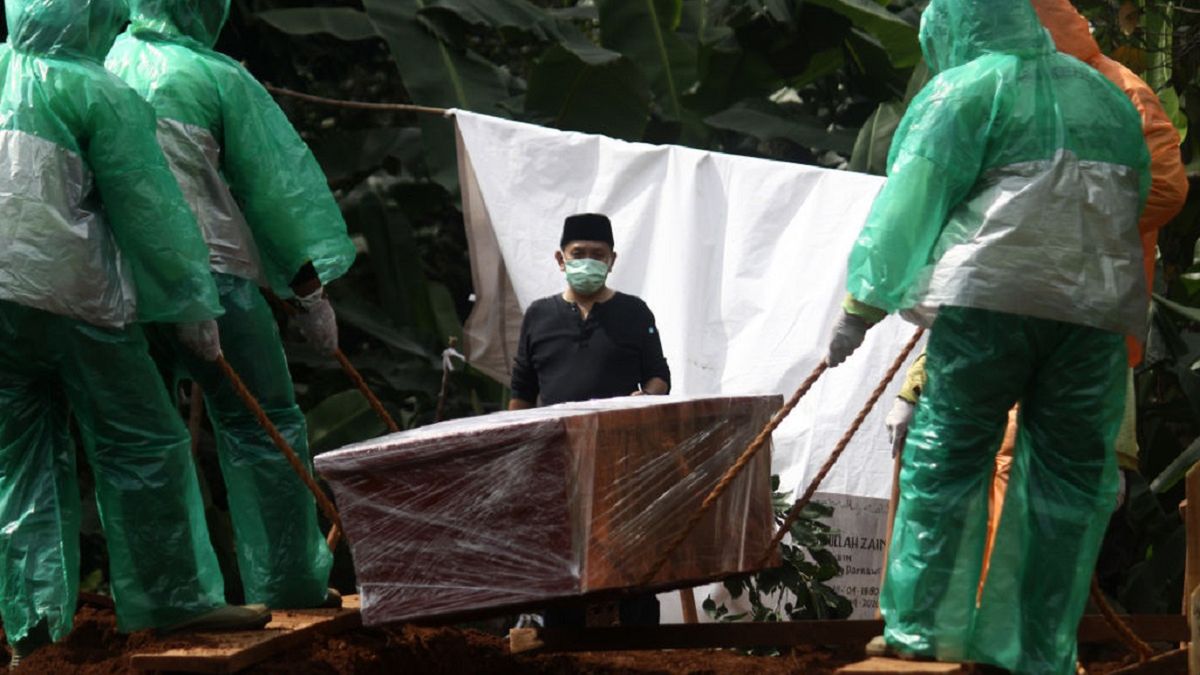 Koronawirusem można zarazić się także od zmarłego